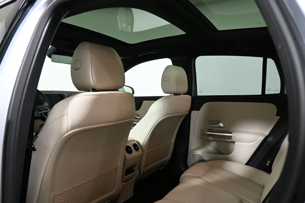 Thumbnail: 2026 Mercedes-Benz GLA - 30