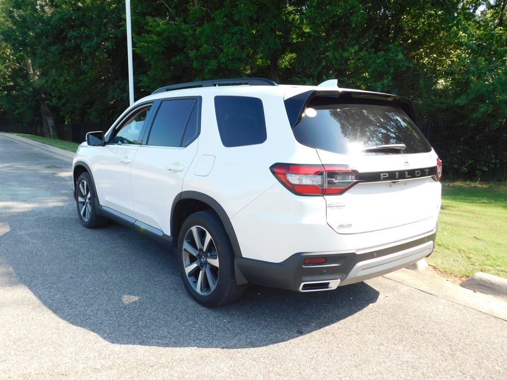 Thumbnail: 2024 Honda Pilot - 3