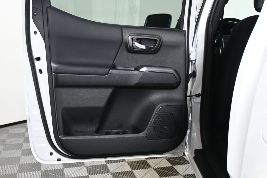 Thumbnail: 2023 Toyota Tacoma - 29