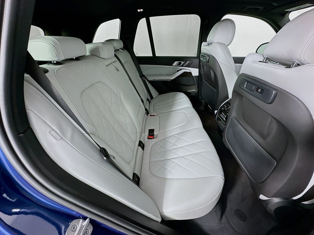 Thumbnail: 2023 BMW X5 - 27