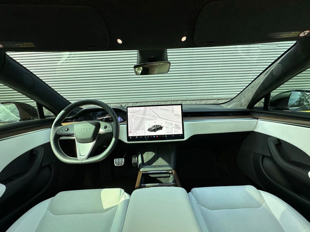 Thumbnail: 2022 Tesla Model S - 6