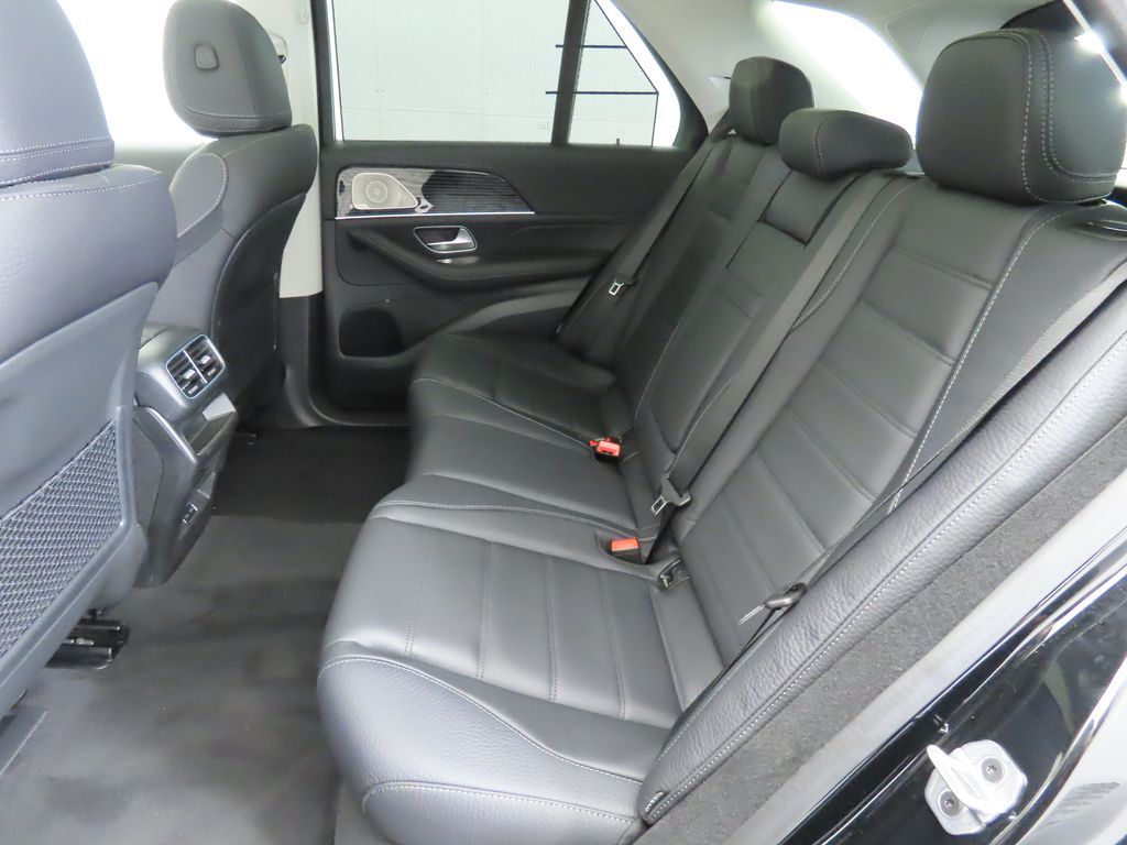 Thumbnail: 2026 Mercedes-Benz GLE - 21