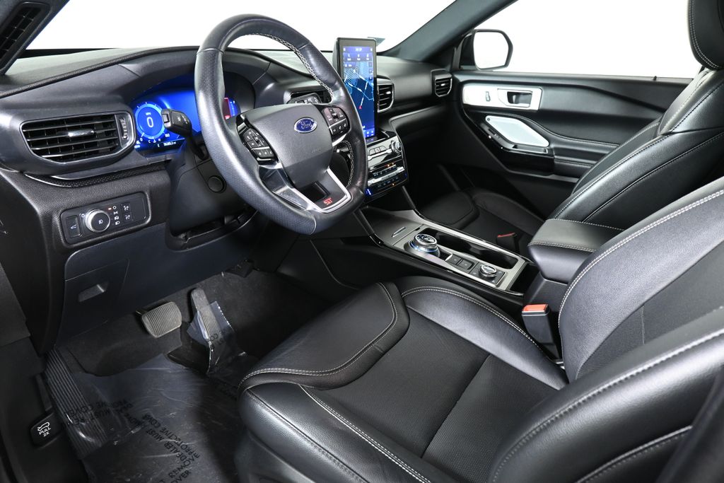 Thumbnail: 2022 Ford Explorer - 14