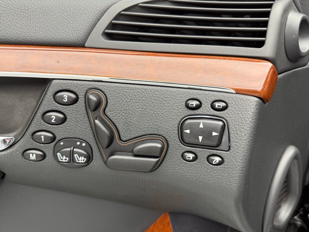Thumbnail: 2003 Mercedes-Benz S-Class - 22