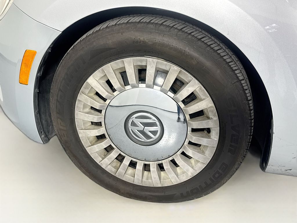 Used Car 2013 Volkswagen Beetle  2.5l For Sale Under $12,000 In Austin, Texas