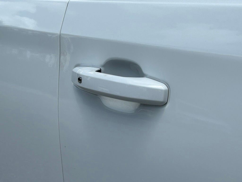 Certified Used 2022 White Chevrolet RST image 21