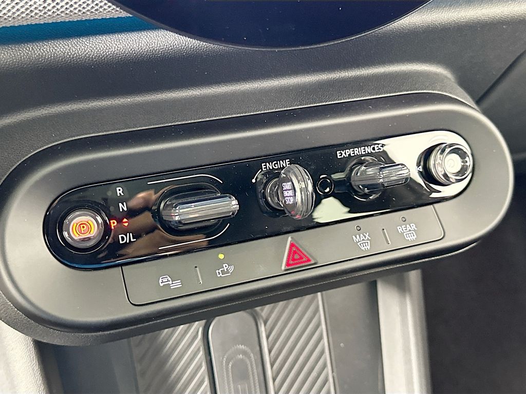 Thumbnail: 2025 MINI Cooper - 15