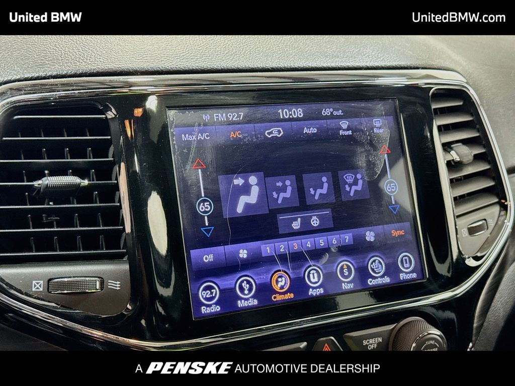Thumbnail: 2019 Jeep Grand Cherokee - 11