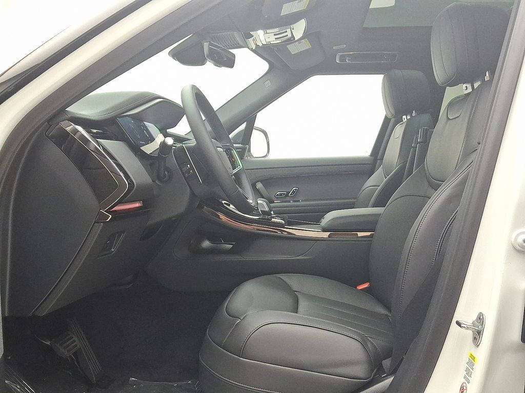 Thumbnail: 2026 Land Rover Range Rover Sport - 10