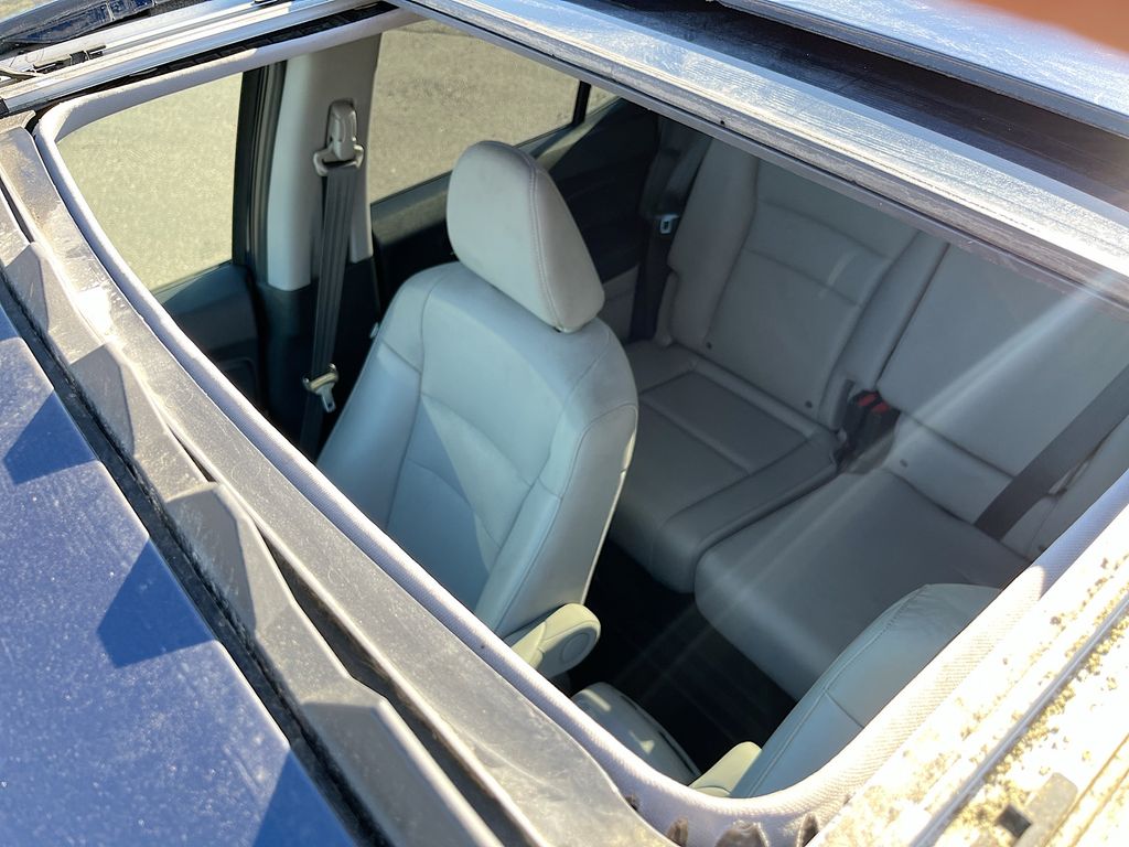 Used 2020 Blue Honda RTL image 21