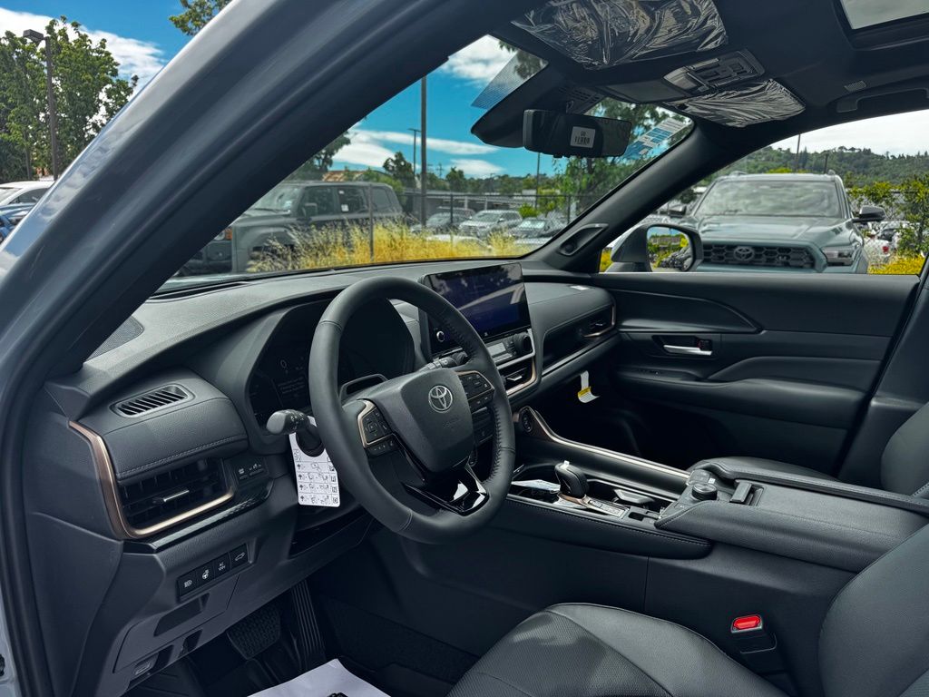 New 2026 Toyota Grand Highlander Hybrid SUV