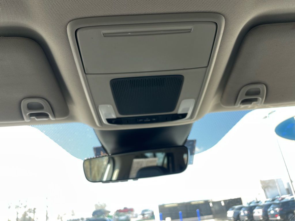 Thumbnail: 2024 Honda Pilot - 16