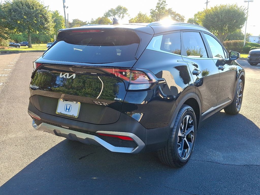 Thumbnail: 2023 Kia Sportage - 6