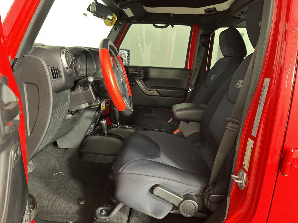 Thumbnail: 2017 Jeep Wrangler - 19