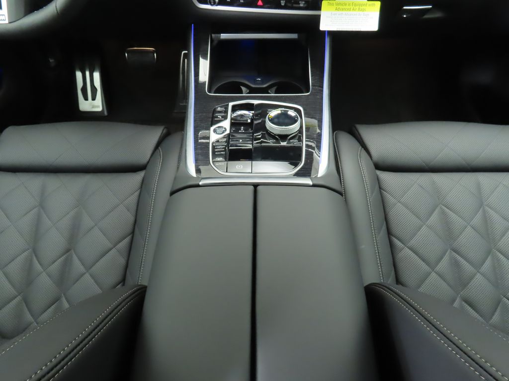 Thumbnail: 2026 BMW X5 - 16