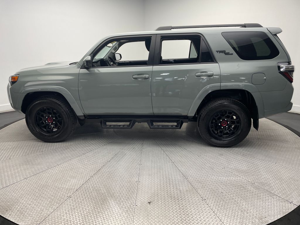 2023 Toyota 4Runner TRD Off Road 8