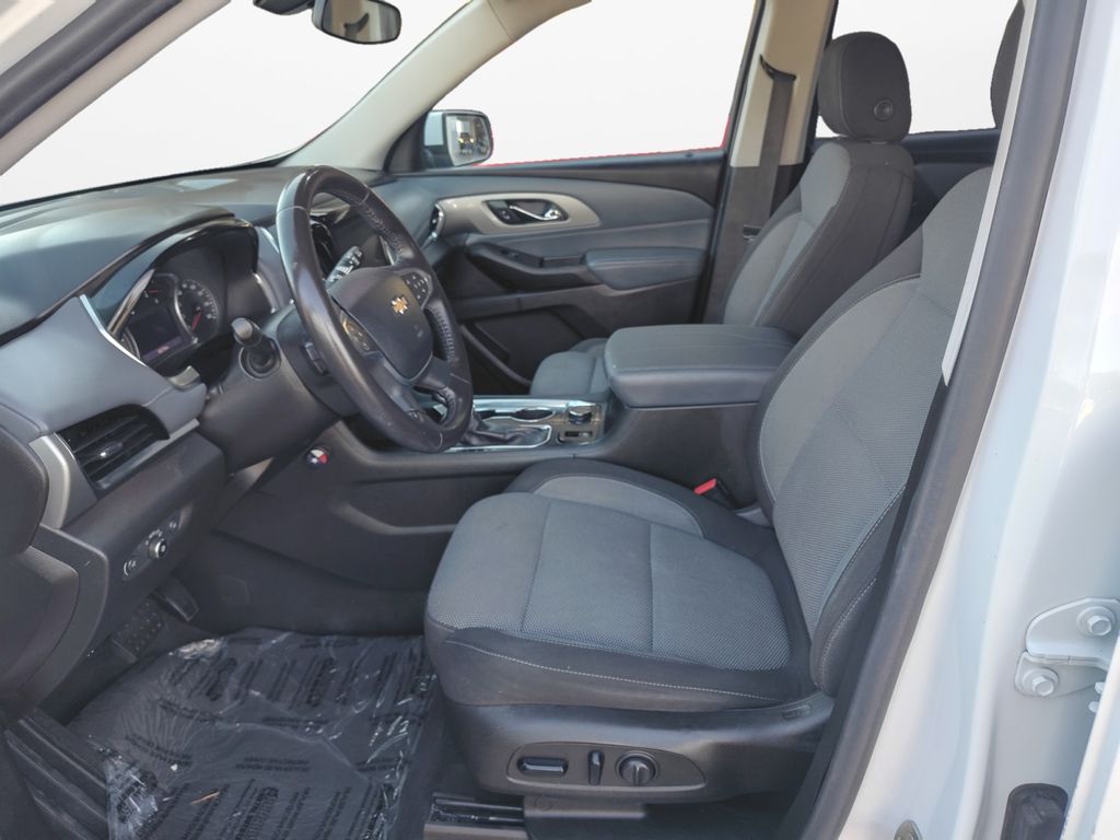 Used Car 2021 Chevrolet Traverse  Lt For Sale Under $20,000 In Austin, Texas