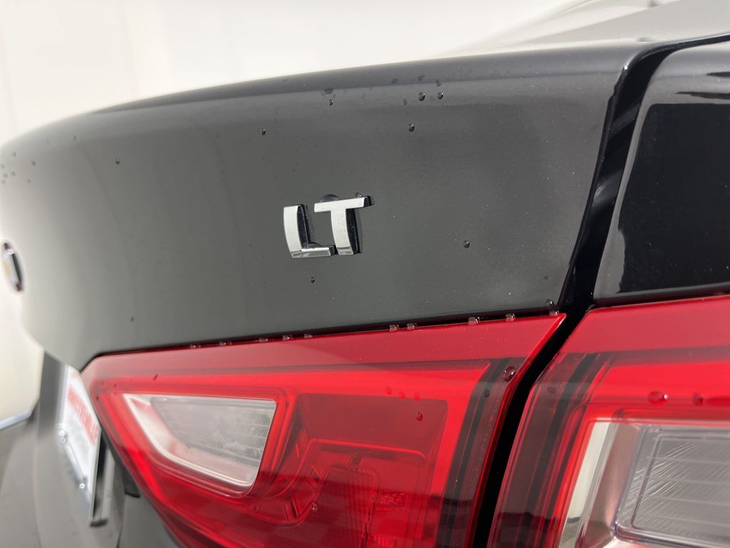 Thumbnail: 2025 Chevrolet Malibu - 4