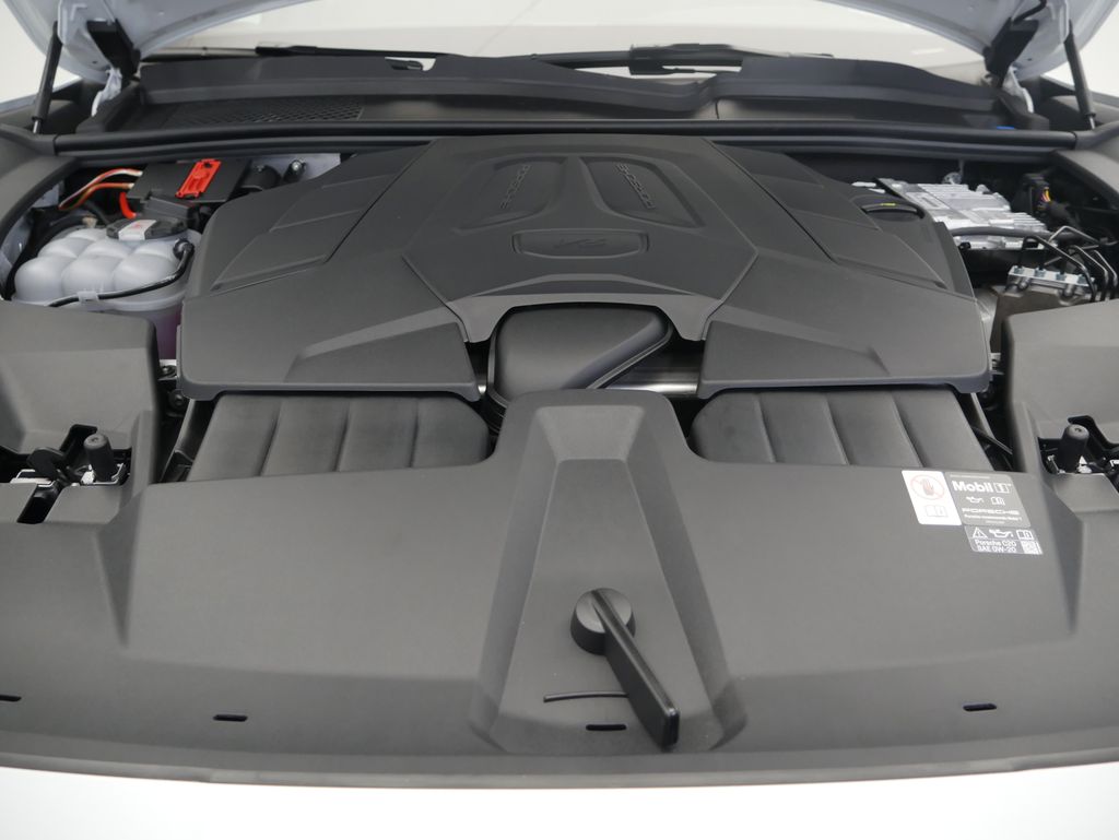 Thumbnail: 2026 Porsche Cayenne - 12