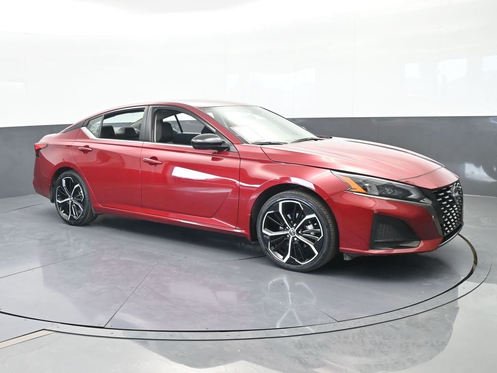 Used 2024 Scarlet Ember Nissan 2.5 SR image 8