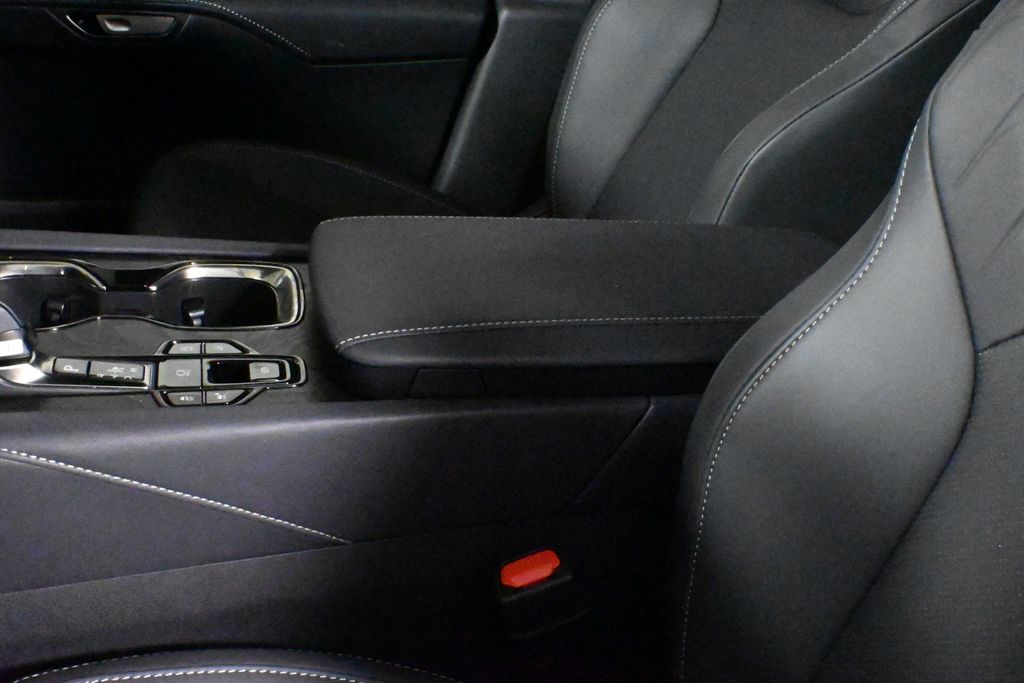 Thumbnail: 2025 Lexus RX - 25