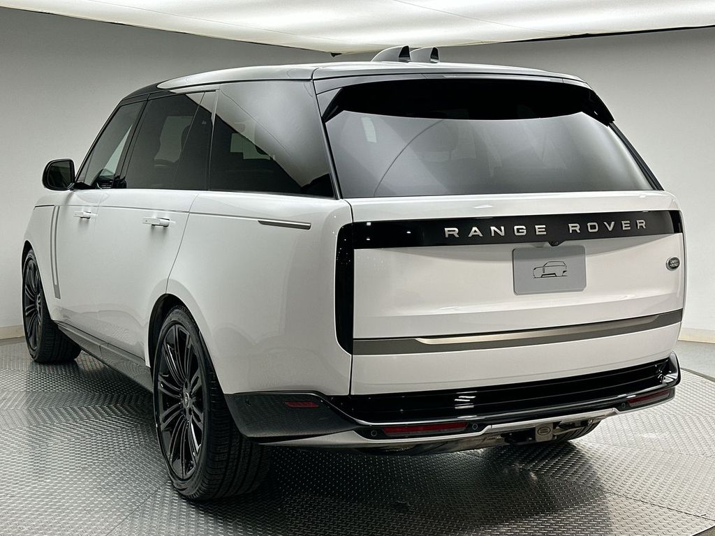Thumbnail: 2023 Land Rover Range Rover - 11