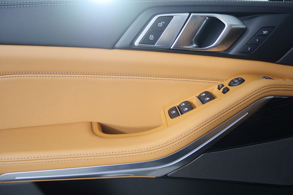 Thumbnail: 2026 BMW X5 - 8