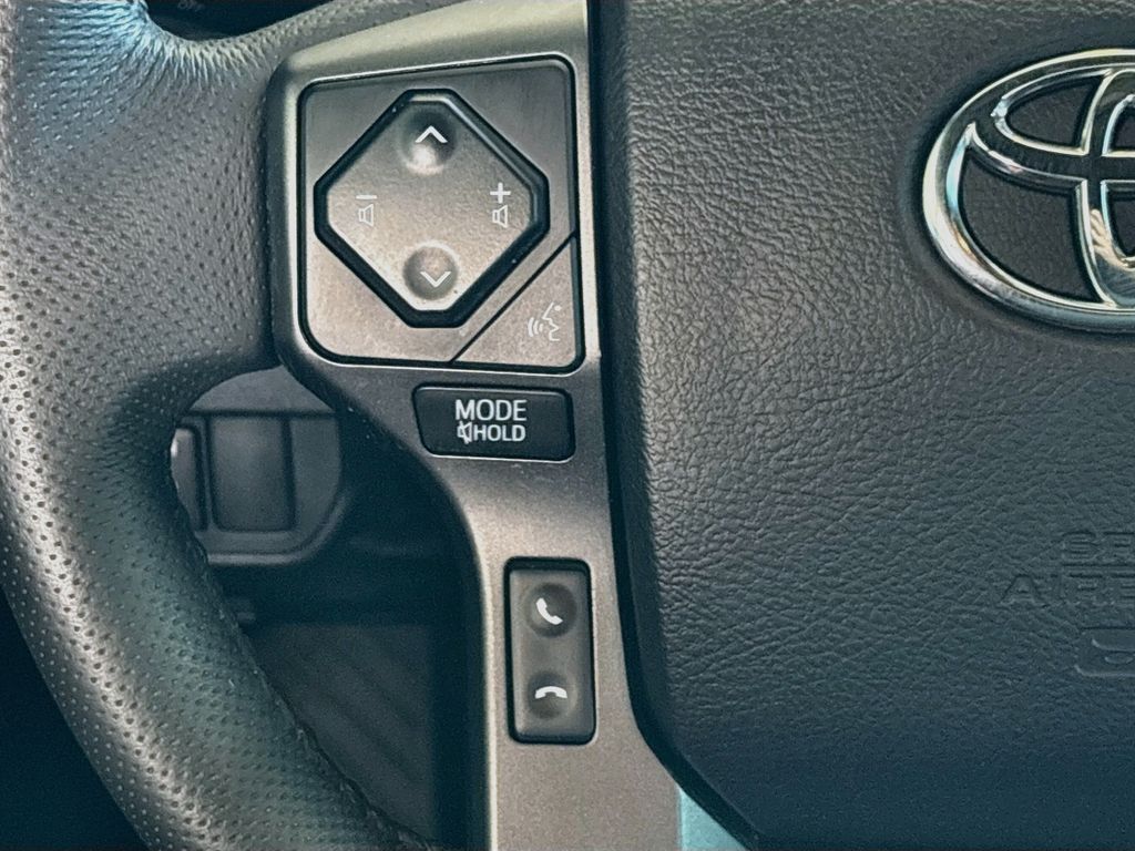 Thumbnail: 2021 Toyota Tacoma - 11