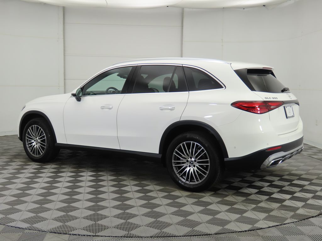 Thumbnail: 2025 Mercedes-Benz GLC - 7