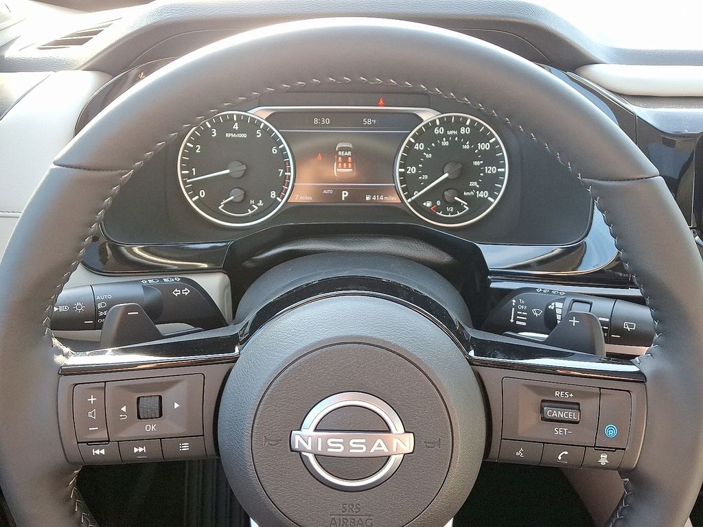 2025 Nissan Pathfinder SL 9