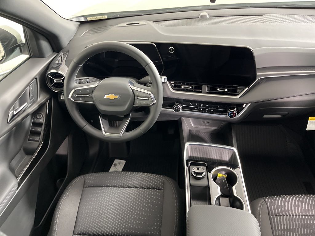 Thumbnail: 2026 Chevrolet Equinox - 12