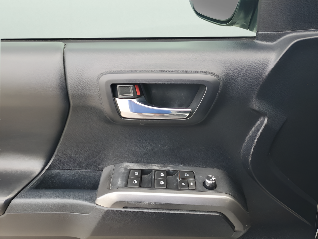 Used Car 2018 Toyota Tacoma  For Sale Under $25,000 In Austin, Texas