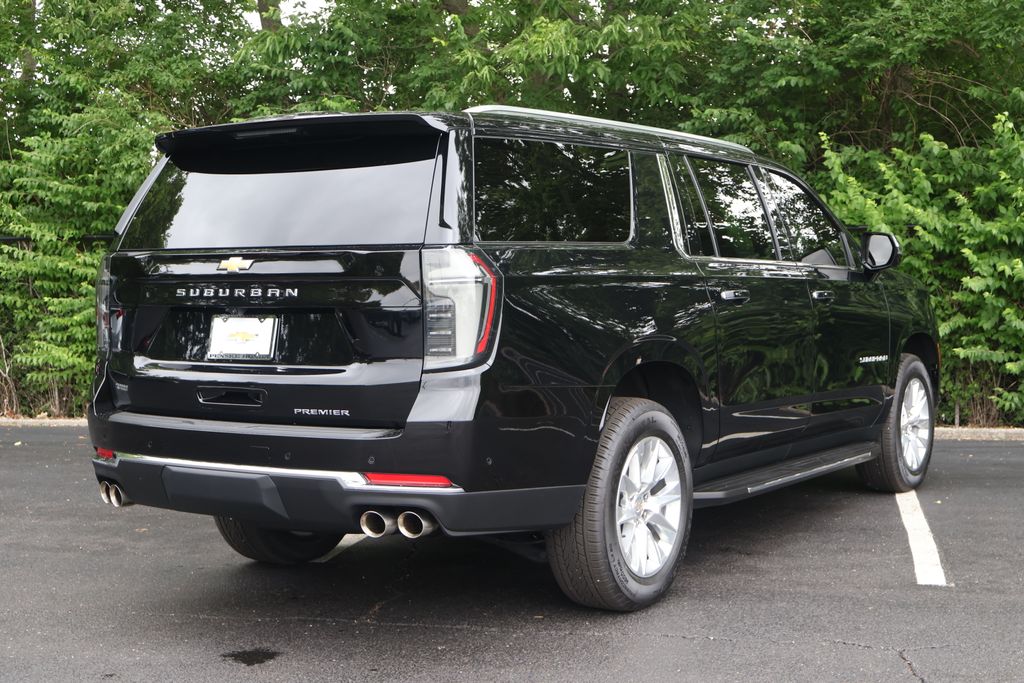 Thumbnail: 2025 Chevrolet Suburban - 11