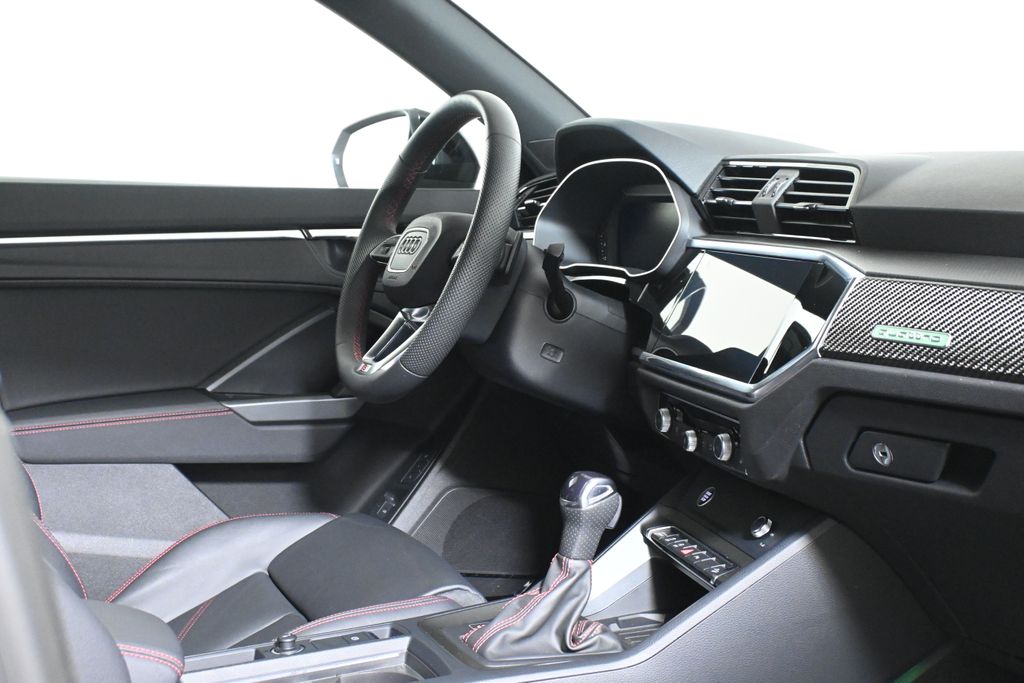 Thumbnail: 2025 Audi Q3 - 32