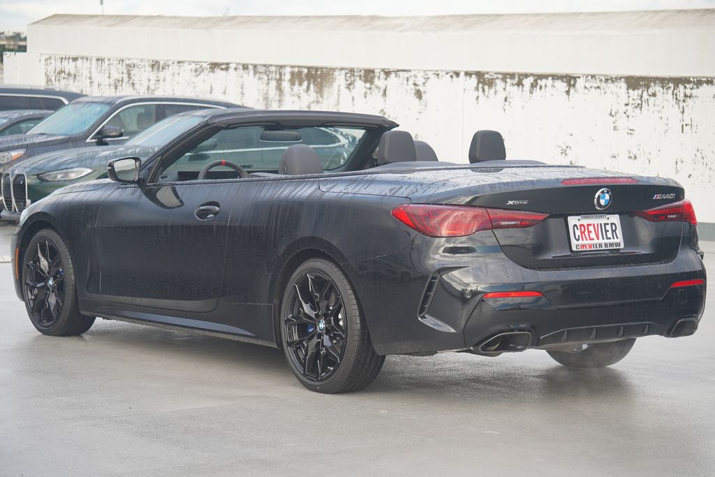 Thumbnail: 2026 BMW 4 Series - 9