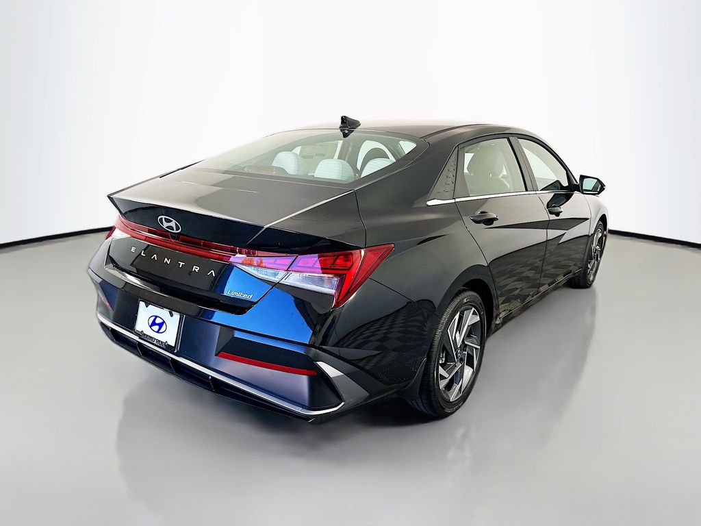 Thumbnail: 2026 Hyundai Elantra - 5