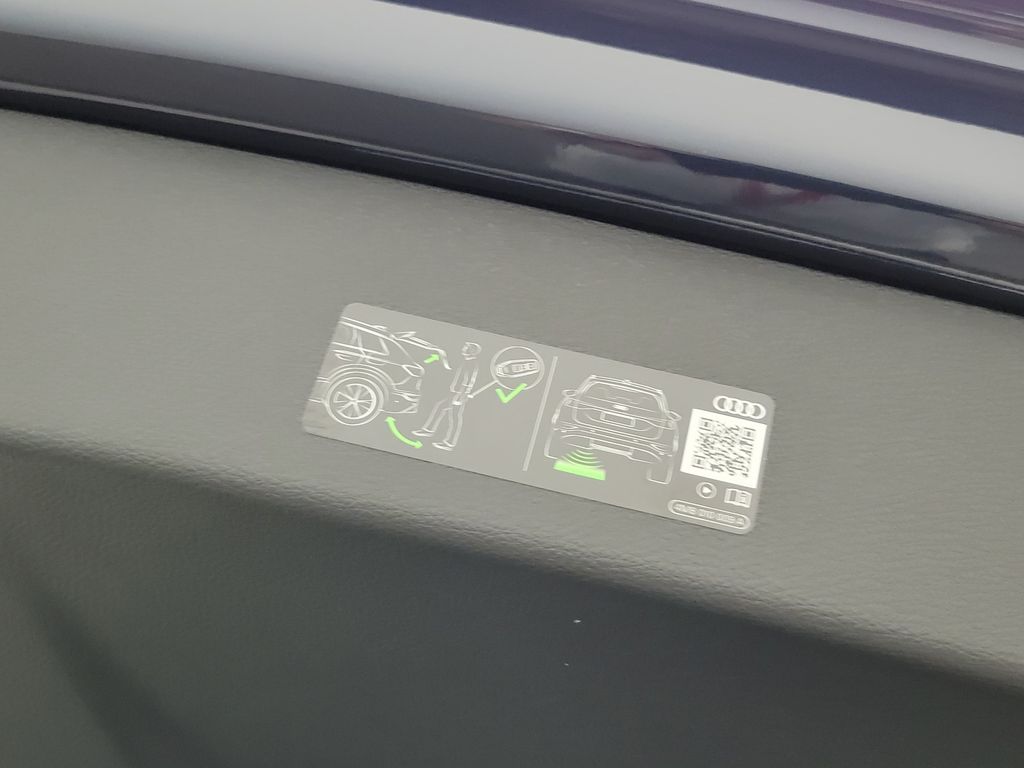 Thumbnail: 2026 Audi Q7 - 13