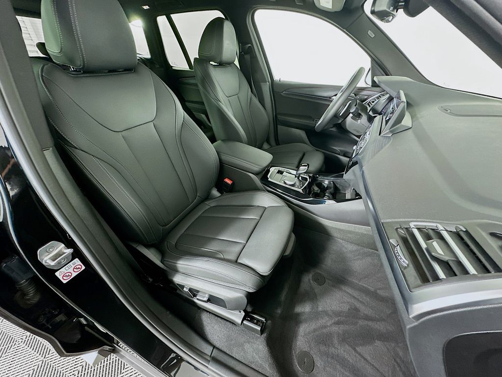 Thumbnail: 2024 BMW X3 - 28