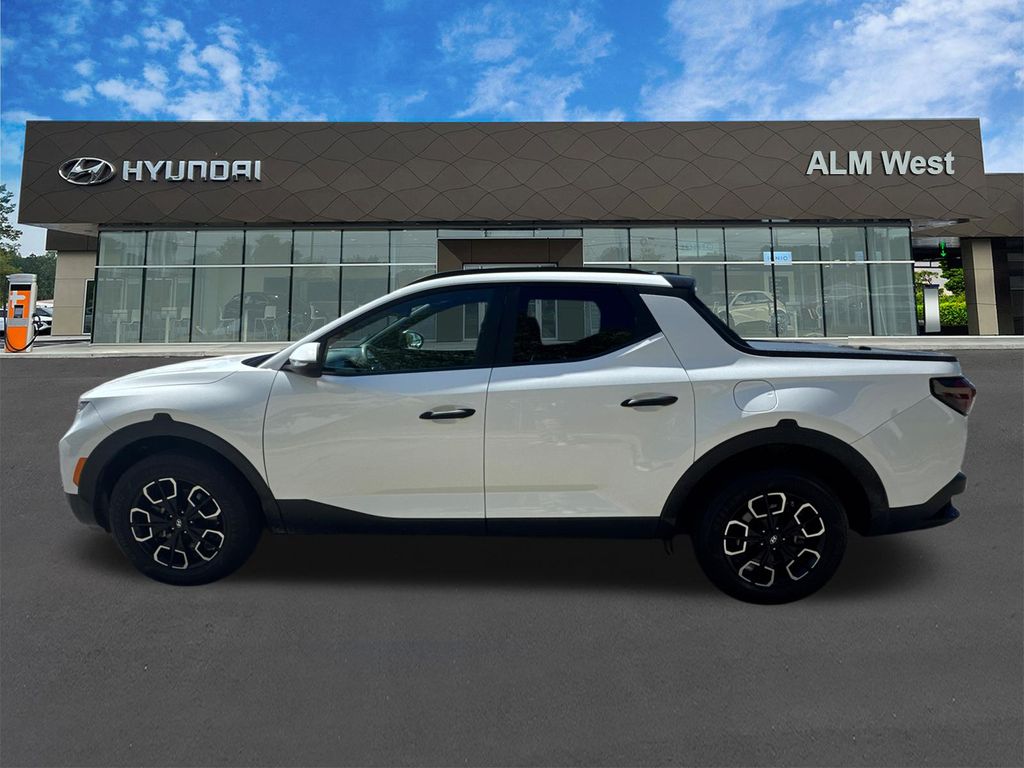 Used 2023 White Hyundai SEL image 8