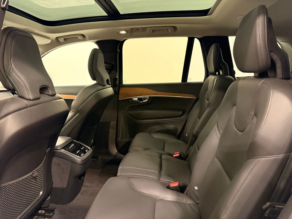 Thumbnail: 2024 Volvo XC90 - 21