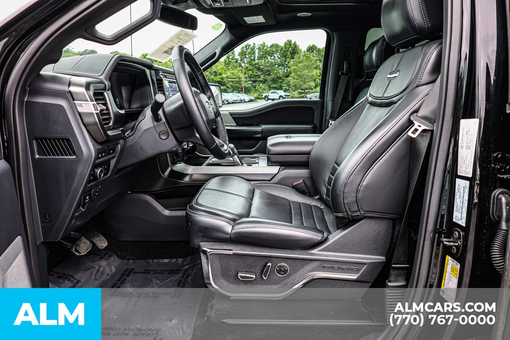 Used 2024 Black Ford Full Hybrid Platinum image 18