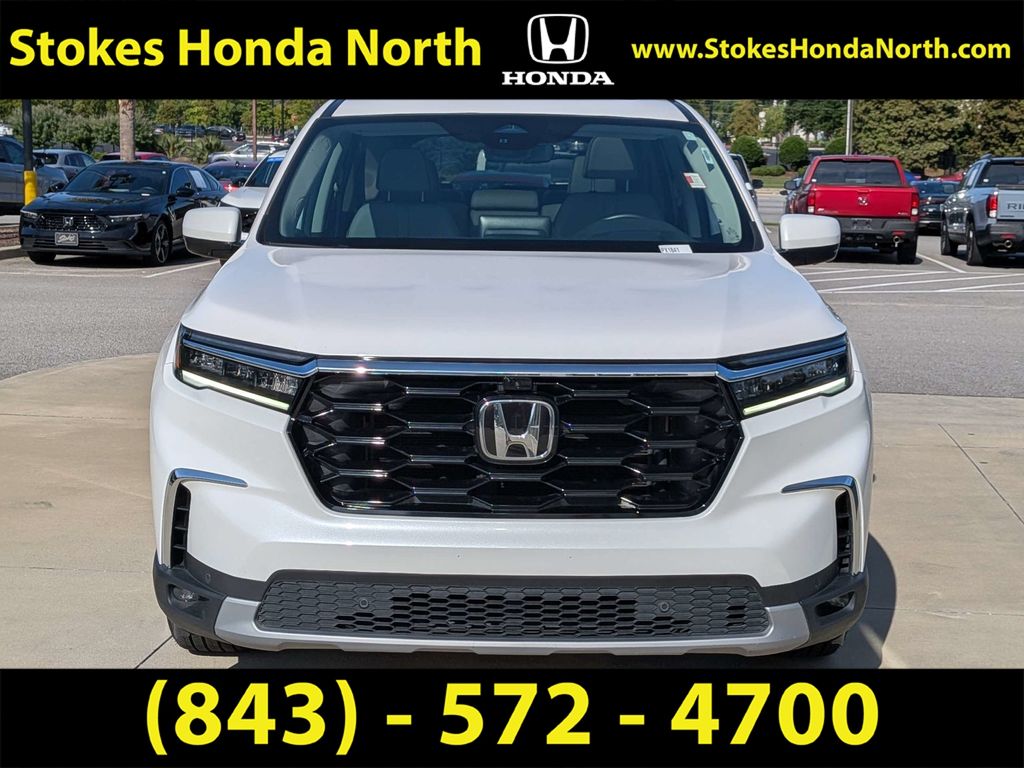 Used 2025 Honda Pilot SUV