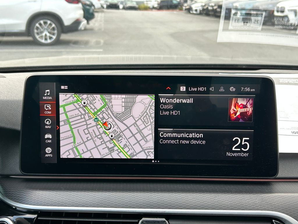 Thumbnail: 2022 BMW 5 Series - 22