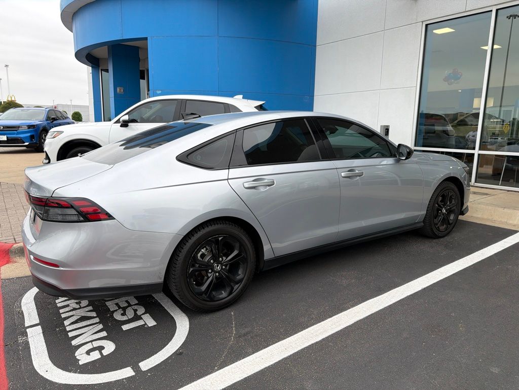 Thumbnail: 2025 Honda Accord - 5