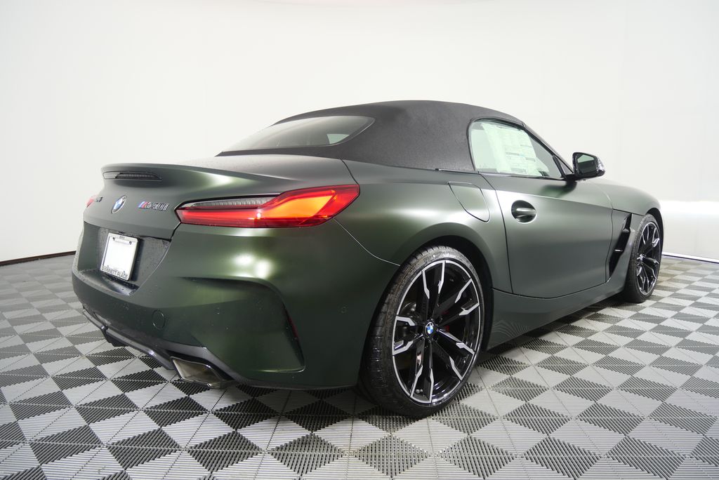 Thumbnail: 2026 BMW Z4 - 4