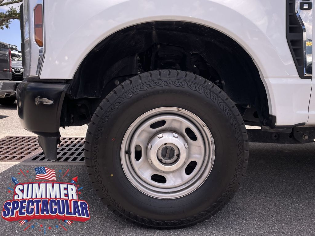 Used 2024 Ford F-350SD Truck