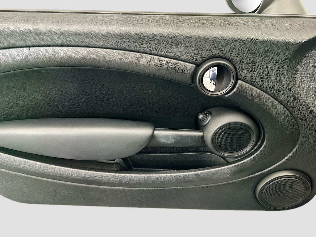 Thumbnail: 2013 MINI Cooper - 20