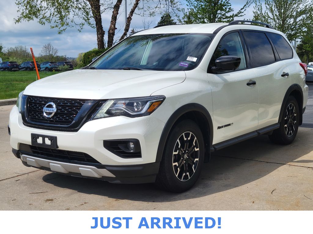 2020 Nissan Pathfinder SL photo