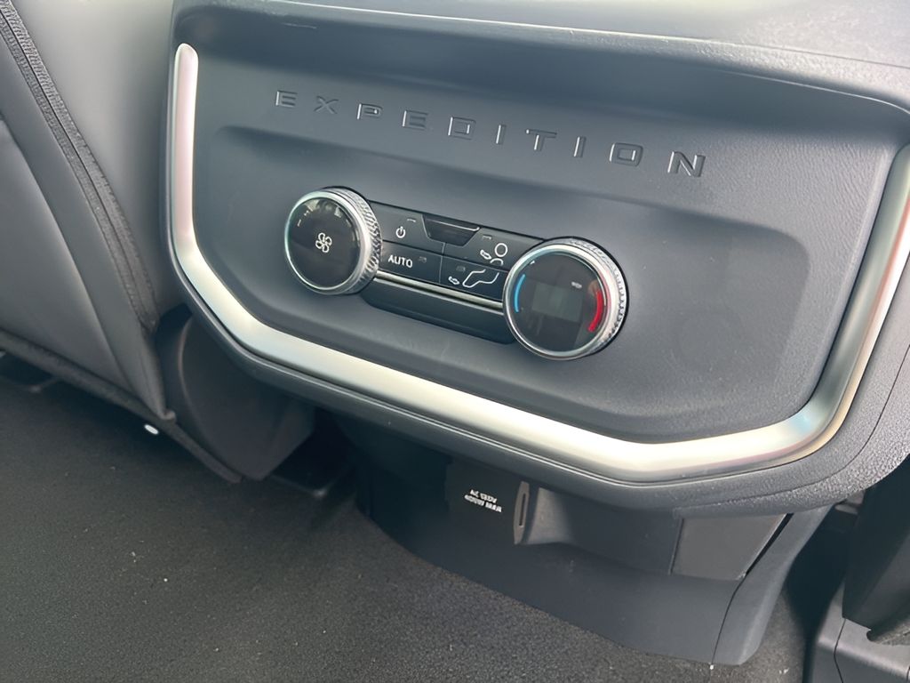 2025 Ford Expedition Max