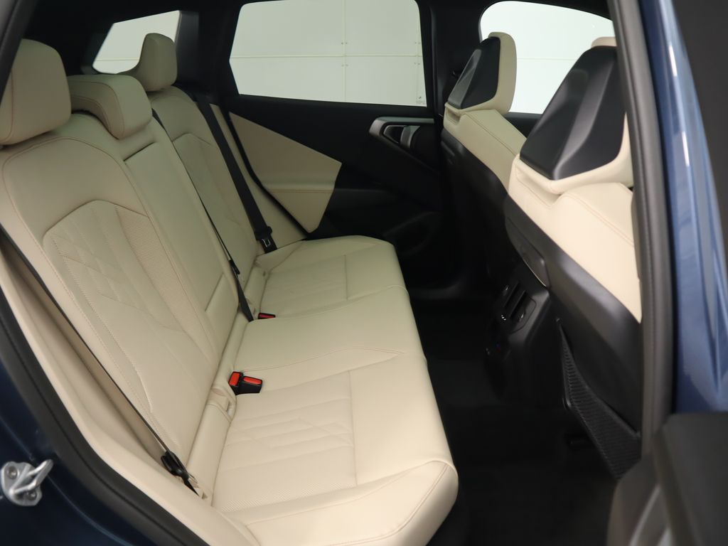 Thumbnail: 2026 BMW X3 - 23